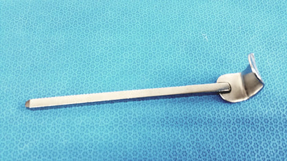 Reuse Medical Equipment Codman 50-4574 Kelly Retractor Blade Kelly Retractor Blade, second-hand product photo 1