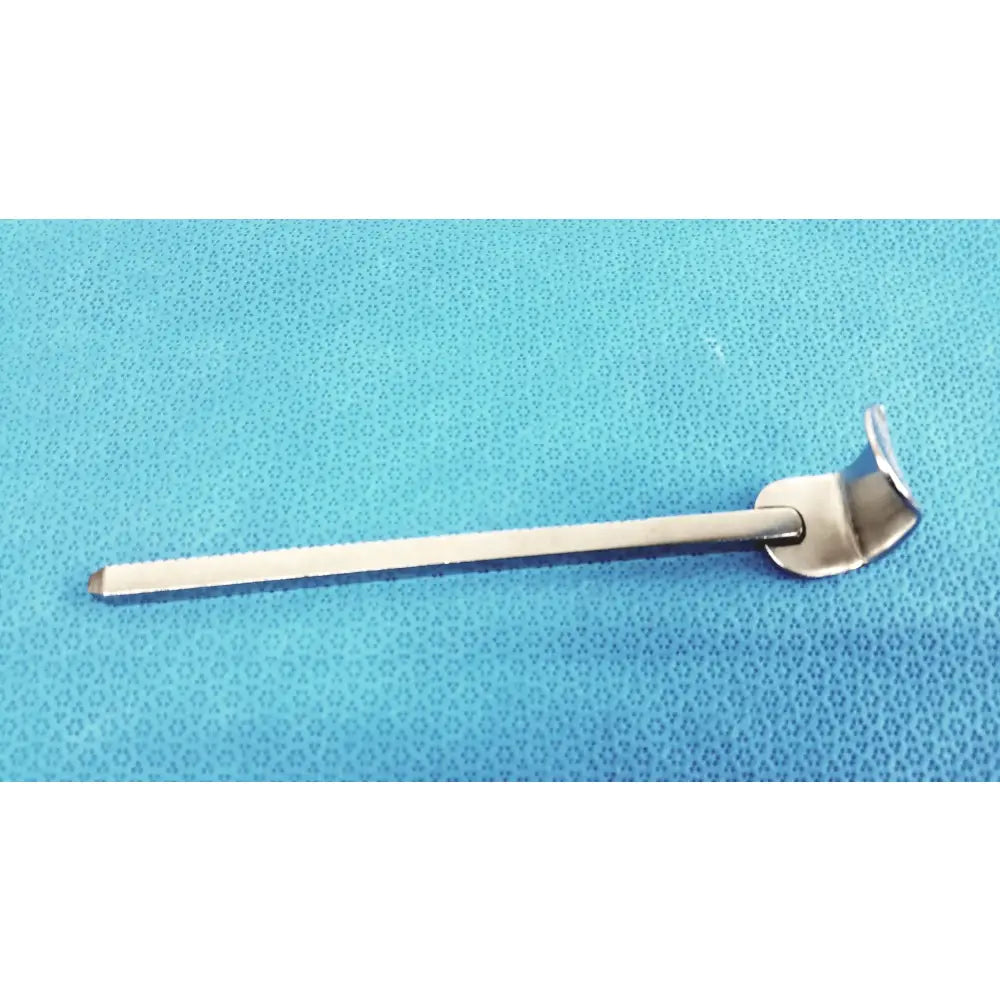 Reuse Medical Equipment Codman 50-4574 Kelly Retractor Blade Kelly Retractor Blade, second-hand product photo 1