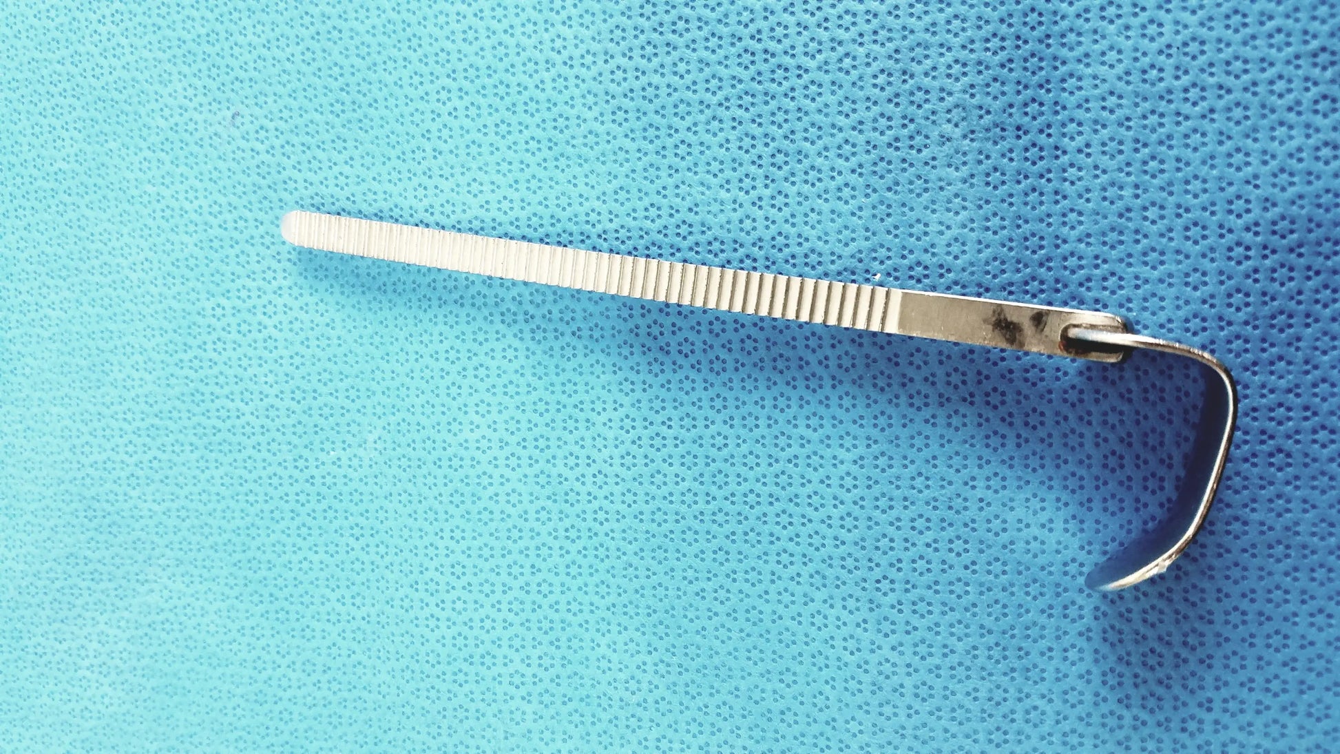Reuse Medical Equipment Codman 50-4574 Kelly Retractor Blade Kelly Retractor Blade, second-hand product photo 4