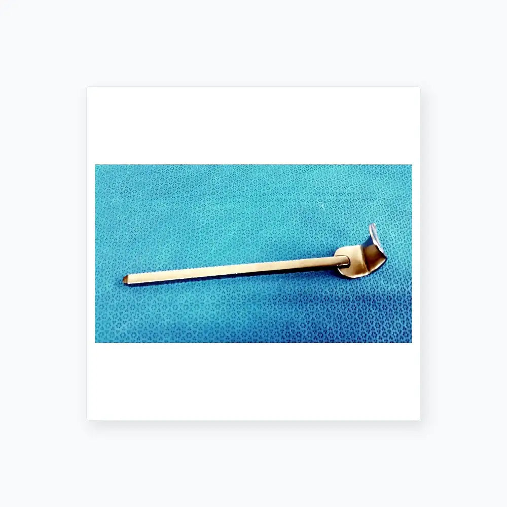 Reuse Medical Equipment Codman 50-4574 Kelly Retractor Blade Kelly Retractor Blade, second-hand product photo 1