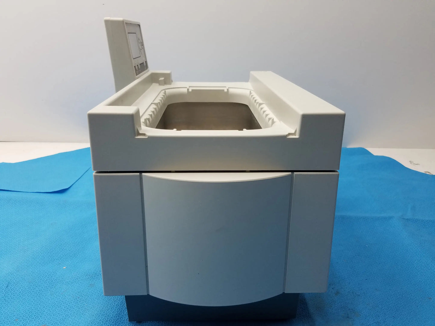 Coltene Whaledent BioSonic UC125 Ultrasonic Cleaner Cavitation Bath Ultrasonic Cleaner / Cavitation Bath, second-hand product photo 4