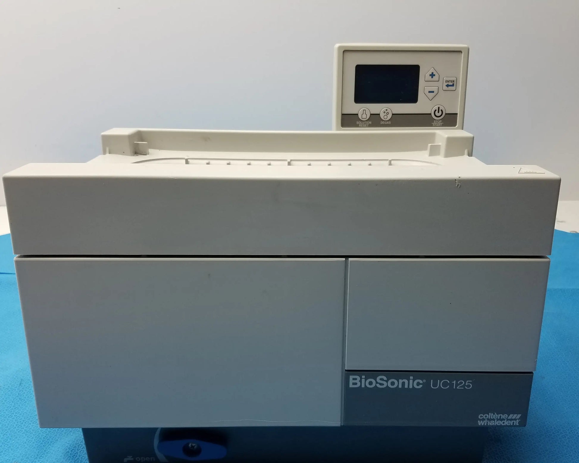 Coltene Whaledent BioSonic UC125 Ultrasonic Cleaner Cavitation Bath Ultrasonic Cleaner / Cavitation Bath, second-hand product photo 1