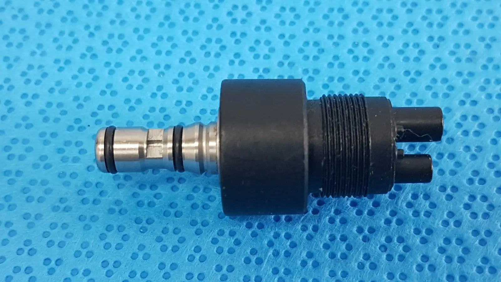 Reuse Medical COMFORTdrive Adapter – High-Speed Dental Handpiece Coupler Dental Handpieces, as-is (for parts) product photo 1