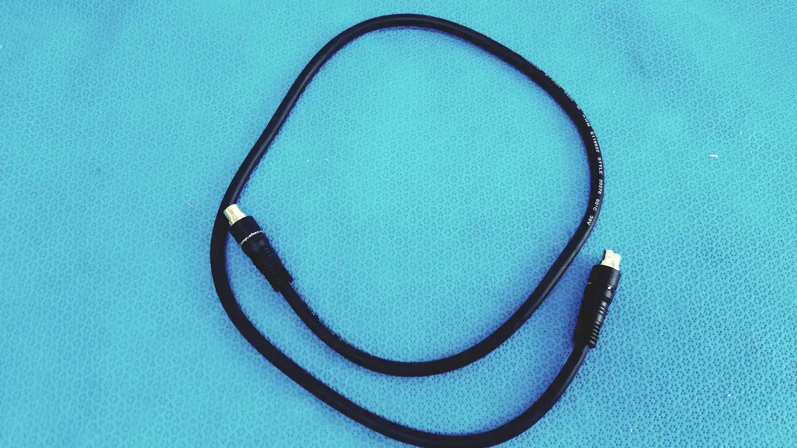 Comprehensive Premium High Resolution S-Video Cable - E119932 S-Video Cable, second-hand product photo 1