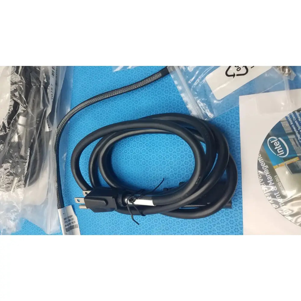 Mixed Computer/Server Accessories Kit – Cables, Connectors, Screws, Software Server Accessory Kit, second-hand product photo 3