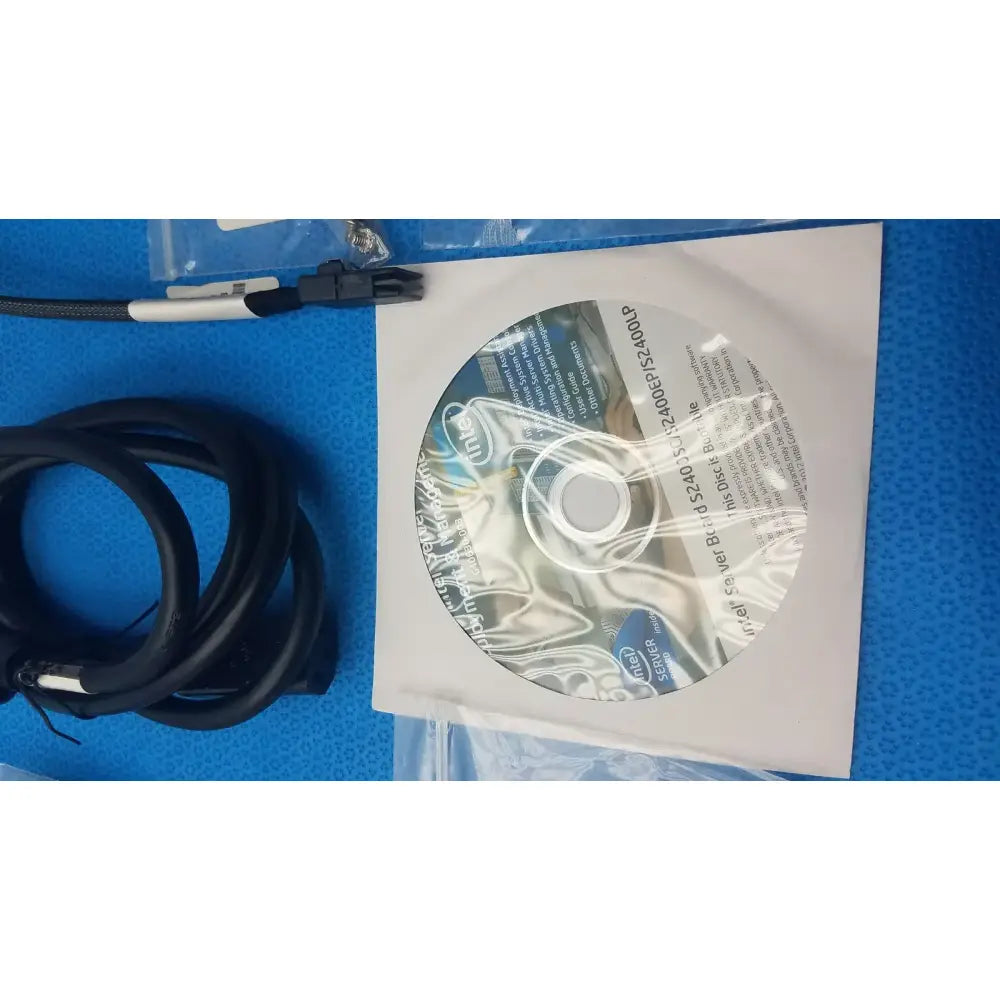Mixed Computer/Server Accessories Kit – Cables, Connectors, Screws, Software Server Accessory Kit, second-hand product photo 4