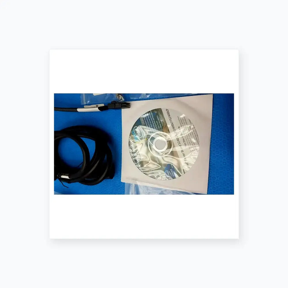 Mixed Computer/Server Accessories Kit – Cables, Connectors, Screws, Software Server Accessory Kit, second-hand product photo 4