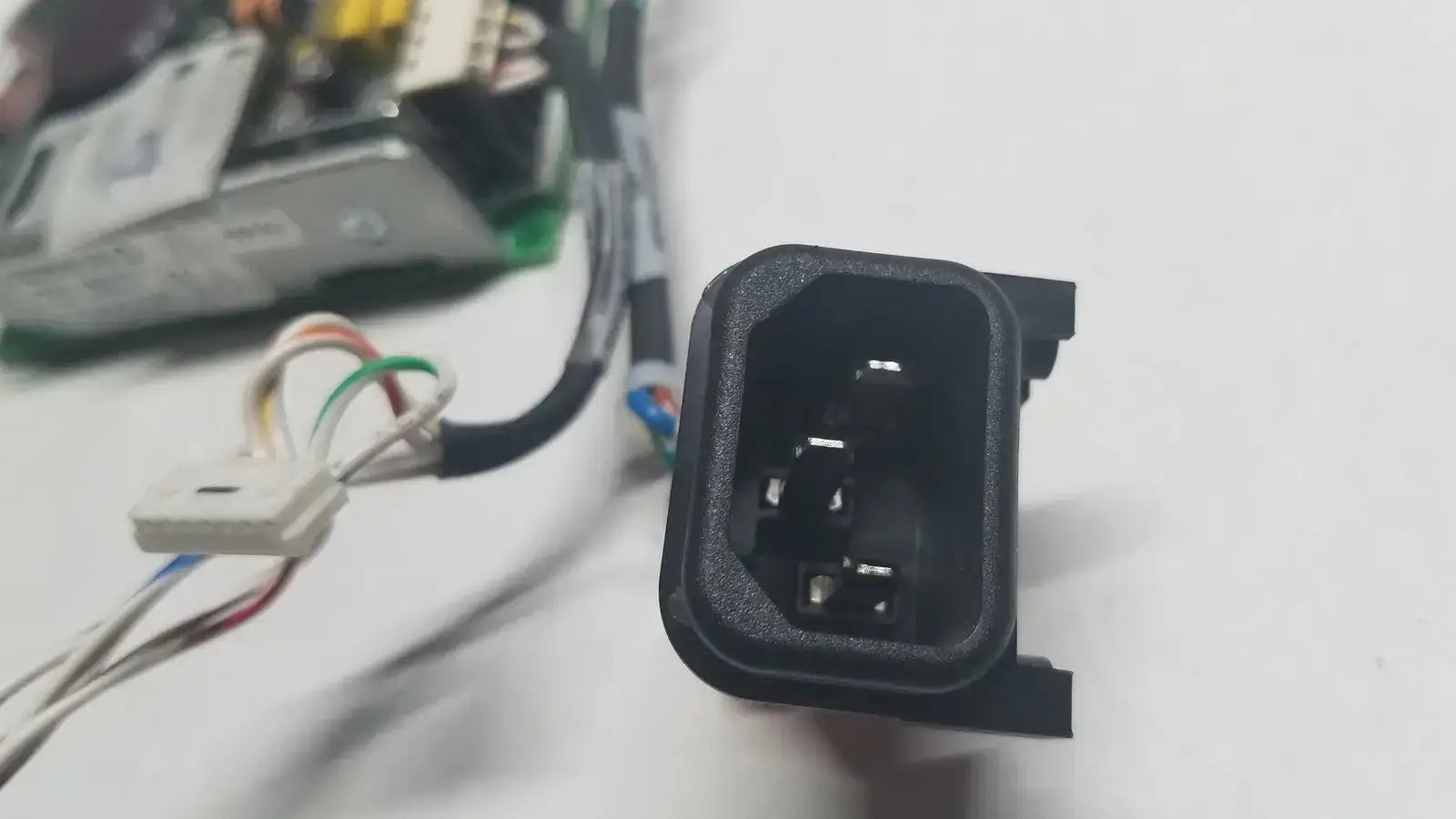 Condor 28 Volt, 0.90 Amp DC Power Supply, Model: GSM28-28G, 100-240VAC Input DC Power Supply, second-hand product photo 6