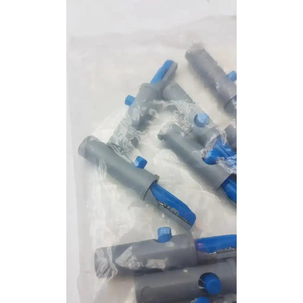 Conmed Banana Adapter 10/Pk Ref: HPH-BLUE Electrosurgical Adapter, second-hand product photo 5