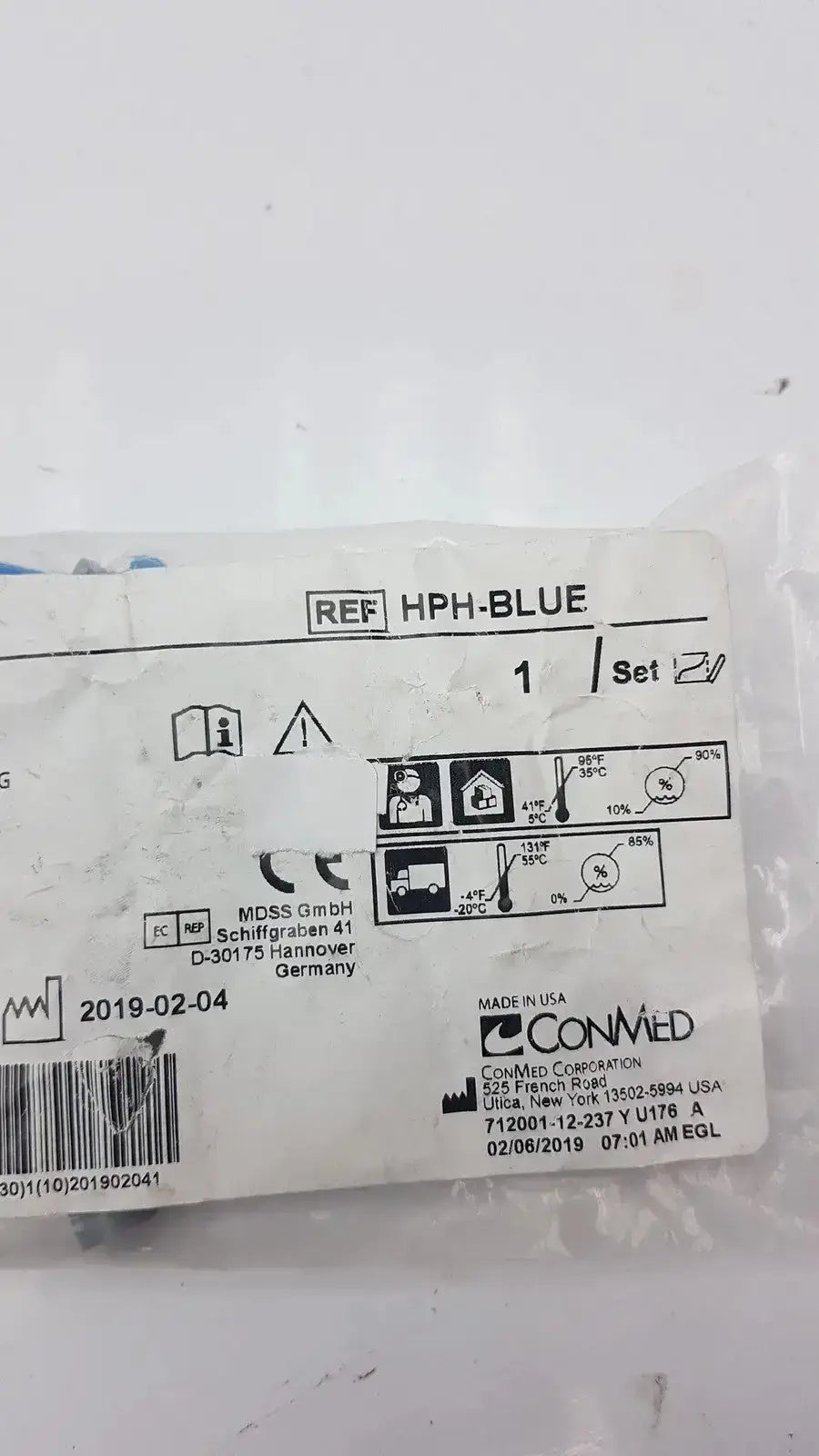 Conmed Banana Adapter 10/Pk Ref: HPH-BLUE Electrosurgical Adapter, second-hand product photo 4
