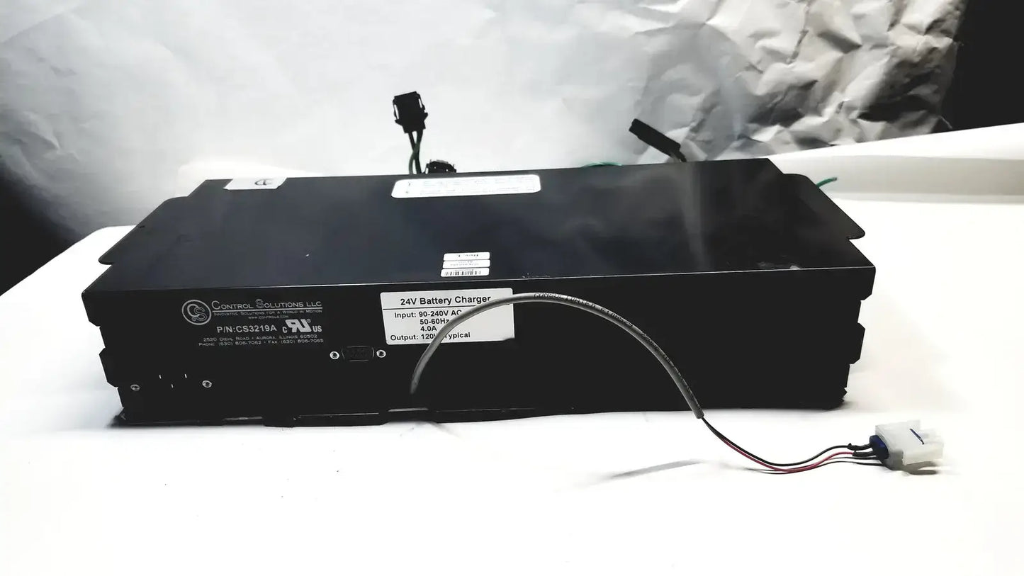 Control Solution CS3219A 24V Battery Charger, 1028-010-859 Rev D Battery Charger, second-hand product photo 5