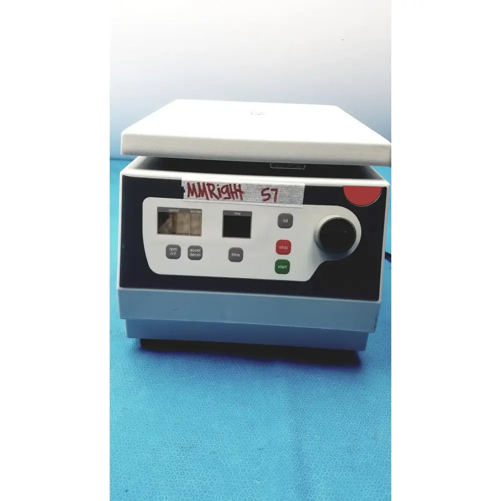 Reuse Medical Corning LSE 306.00 V51 Centrifuge 120VAC Other Medical & Lab Equipment, second-hand product photo 1