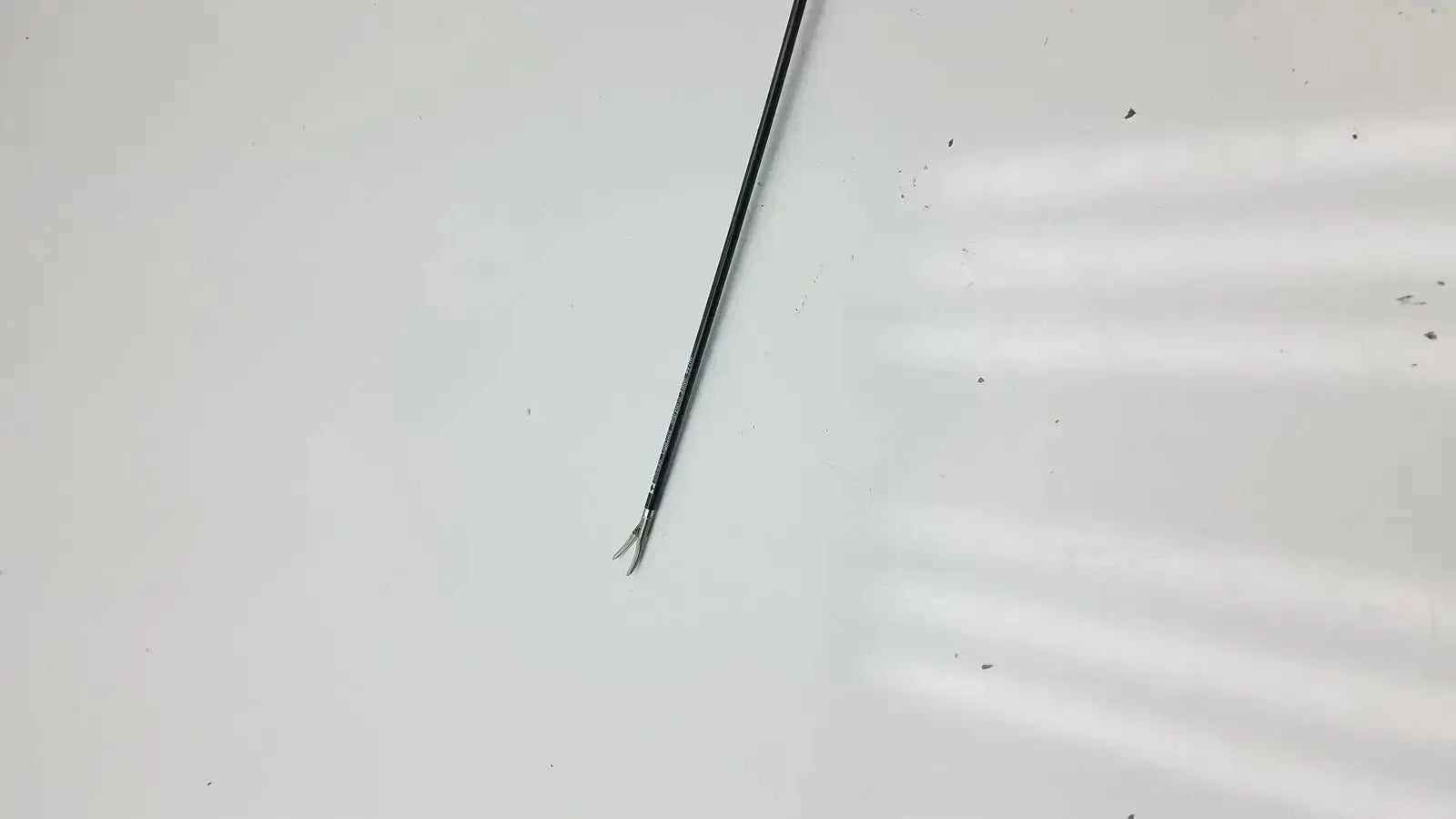 Covidien LigaSure Maryland Jaw Sealer/Divider 5mm-44cm Electrosurgical Instrument, second-hand product photo 3
