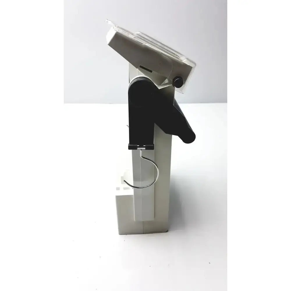 Bard CritiCore Fluid Output and Temperature Monitor Model 000002N Patient Monitor, second-hand product photo 10