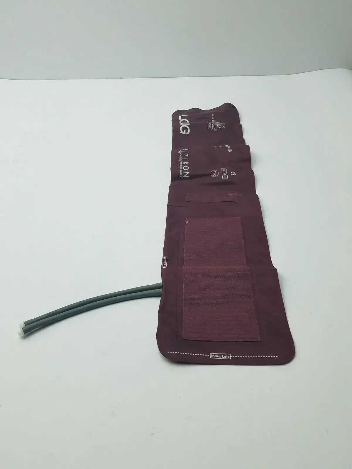Critikon Dura-Cuf 2207 Blood Pressure Cuff Adult Long 31-40 cm Blood Pressure Cuff, second-hand product photo 2