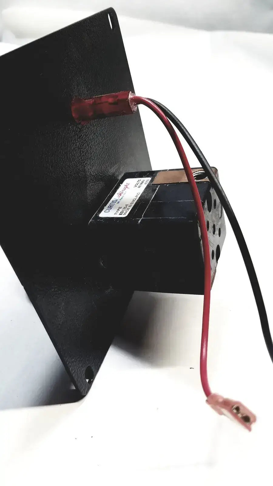 Curis Allright ED125-1 Emergency Disconnect Switch 48V Max With Fitting Plate Emergency Disconnect Switch, second-hand product photo 8