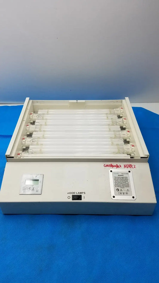 Reuse Medical Daavlin M Series X 311-10 Phototherapy Lighting Unit PN M4585-PLNBX-0010 Other Medical & Lab Equipment, second-hand product photo 1
