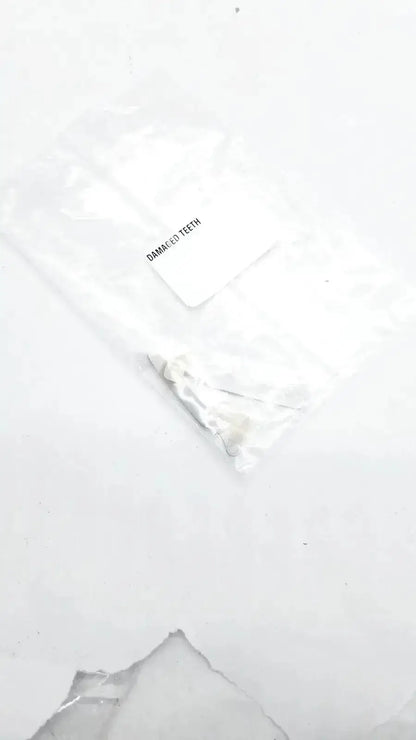 Unknown Damaged Teeth Portrait IPN C1 P21 Denture Teeth, second-hand product photo 2