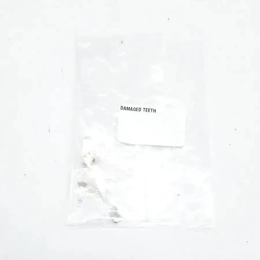Unknown Damaged Teeth Portrait IPN C1 P21 Denture Teeth, second-hand product photo 1