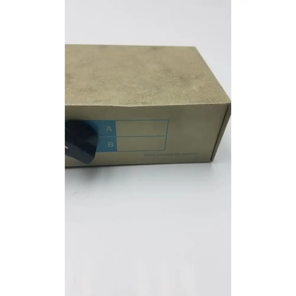 Generic Data Transfer Switch 2 Switch Option Electronics Equipment Audio Video Data Transfer Switch, as-is (for parts) product photo 2