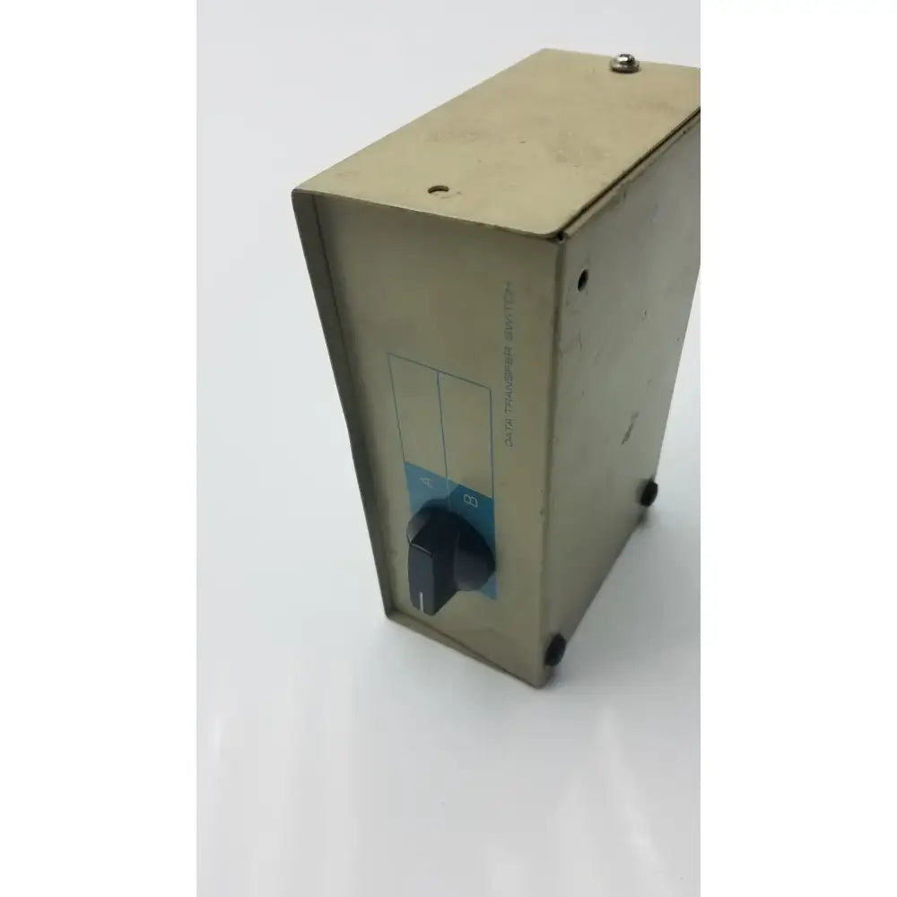 Generic Data Transfer Switch 2 Switch Option Electronics Equipment Audio Video Data Transfer Switch, as-is (for parts) product photo 6