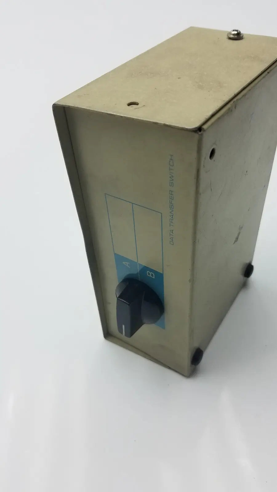 Generic Data Transfer Switch 2 Switch Option Electronics Equipment Audio Video Data Transfer Switch, as-is (for parts) product photo 6