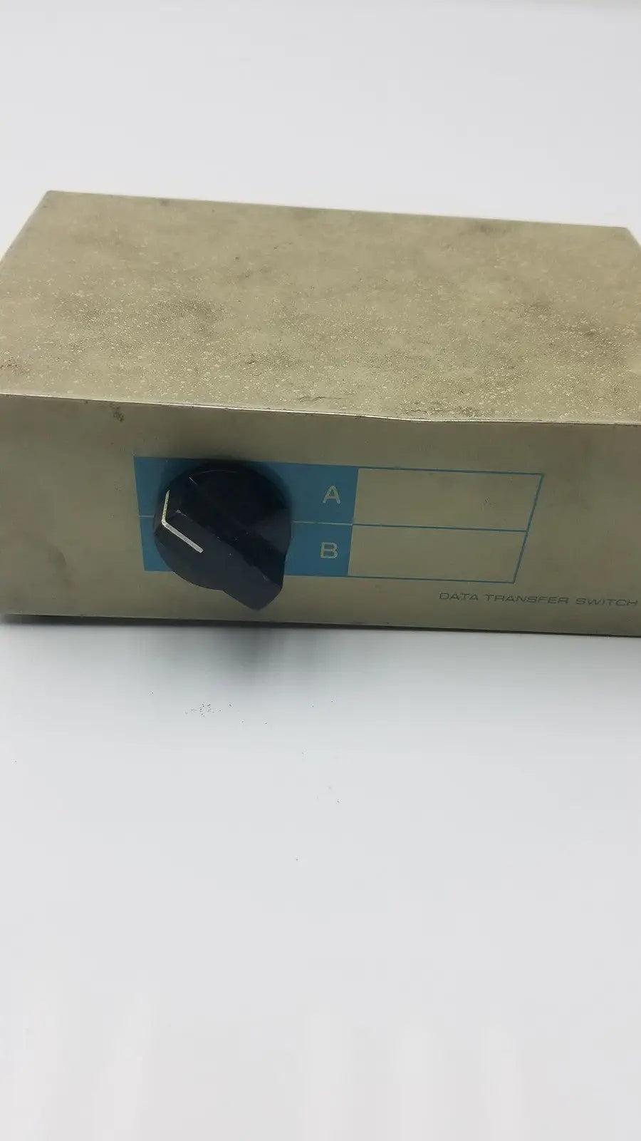 Generic Data Transfer Switch 2 Switch Option Electronics Equipment Audio Video Data Transfer Switch, as-is (for parts) product photo 3