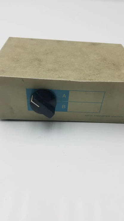 Generic Data Transfer Switch 2 Switch Option Electronics Equipment Audio Video Data Transfer Switch, as-is (for parts) product photo 3