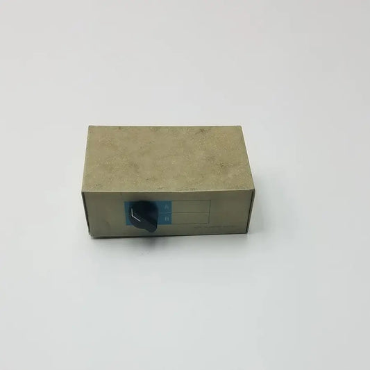 Generic Data Transfer Switch 2 Switch Option Electronics Equipment Audio Video Data Transfer Switch, as-is (for parts) product photo 1