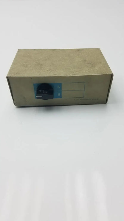 Generic Data Transfer Switch 2 Switch Option Electronics Equipment Audio Video Data Transfer Switch, as-is (for parts) product photo 9