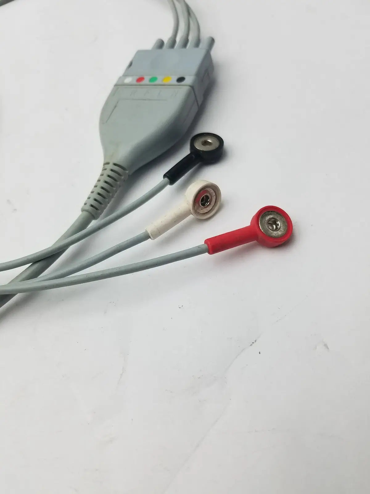 Datascope 0012-00-1261-02 and 0012-00-1255-01 5-Lead ECG Trunk Cable & Leadwires ECG Trunk Cable & Leadwires, second-hand product photo 4