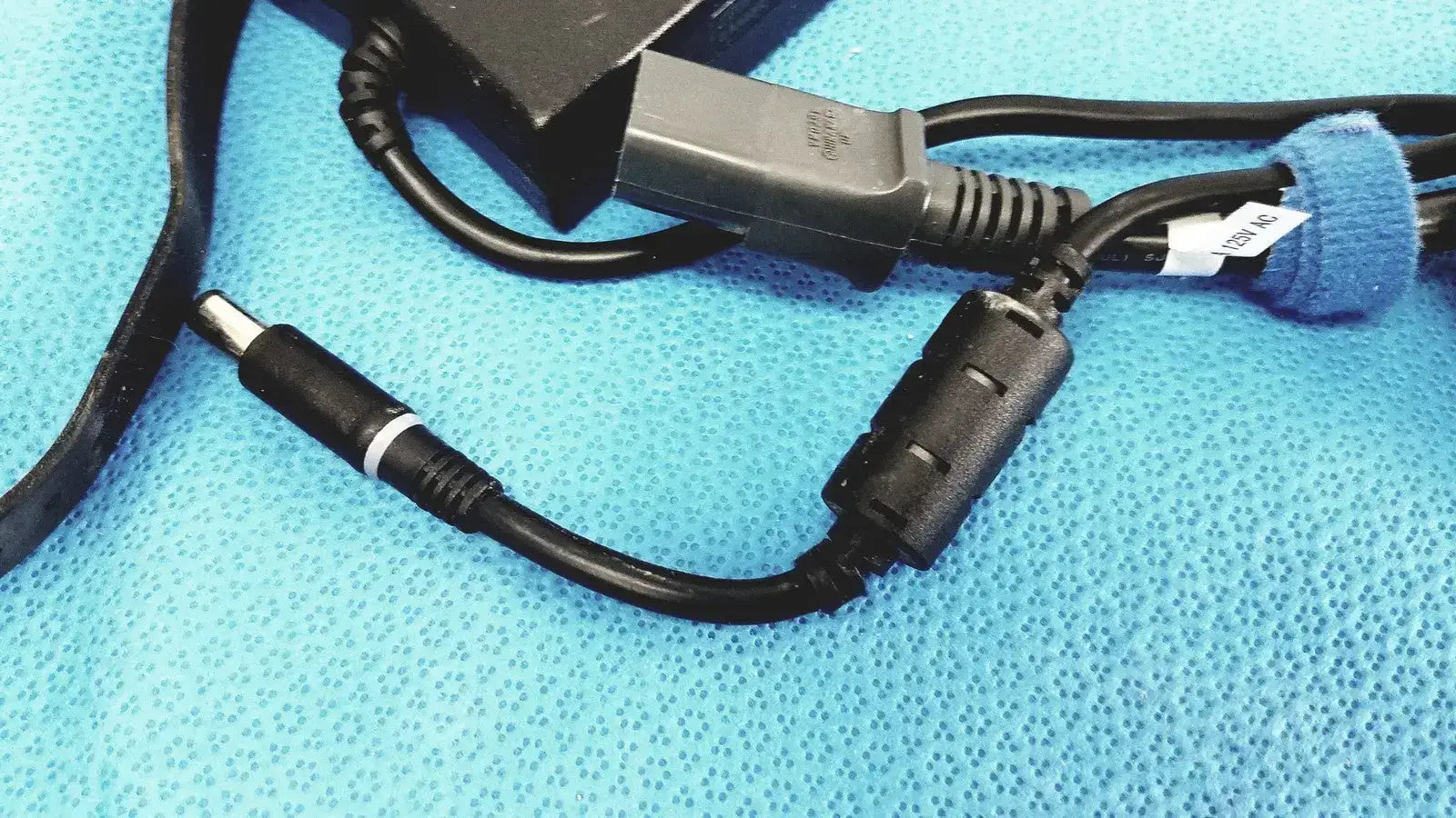 Dell 130W DA130PE1-00 AC Power Adapter CN-0WRHKW-48661-55J-CF1J-AO2 AC Power Adapter, second-hand product photo 9