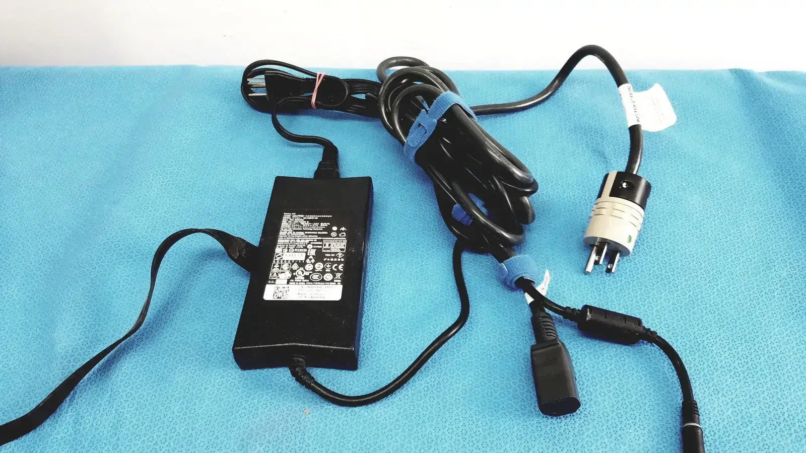 Dell 130W DA130PE1-00 AC Power Adapter CN-0WRHKW-48661-55J-CF1J-AO2 AC Power Adapter, second-hand product photo 5