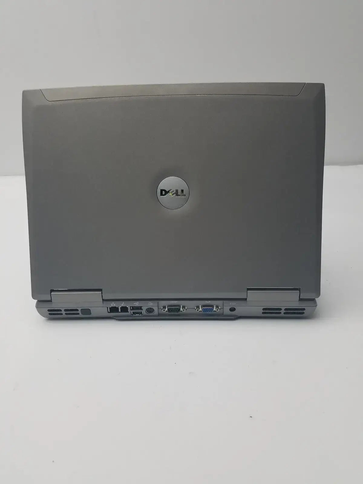 Dell Latitude D810 Intel Inside Centrino Model PP15L Laptop Computer, second-hand product photo 3