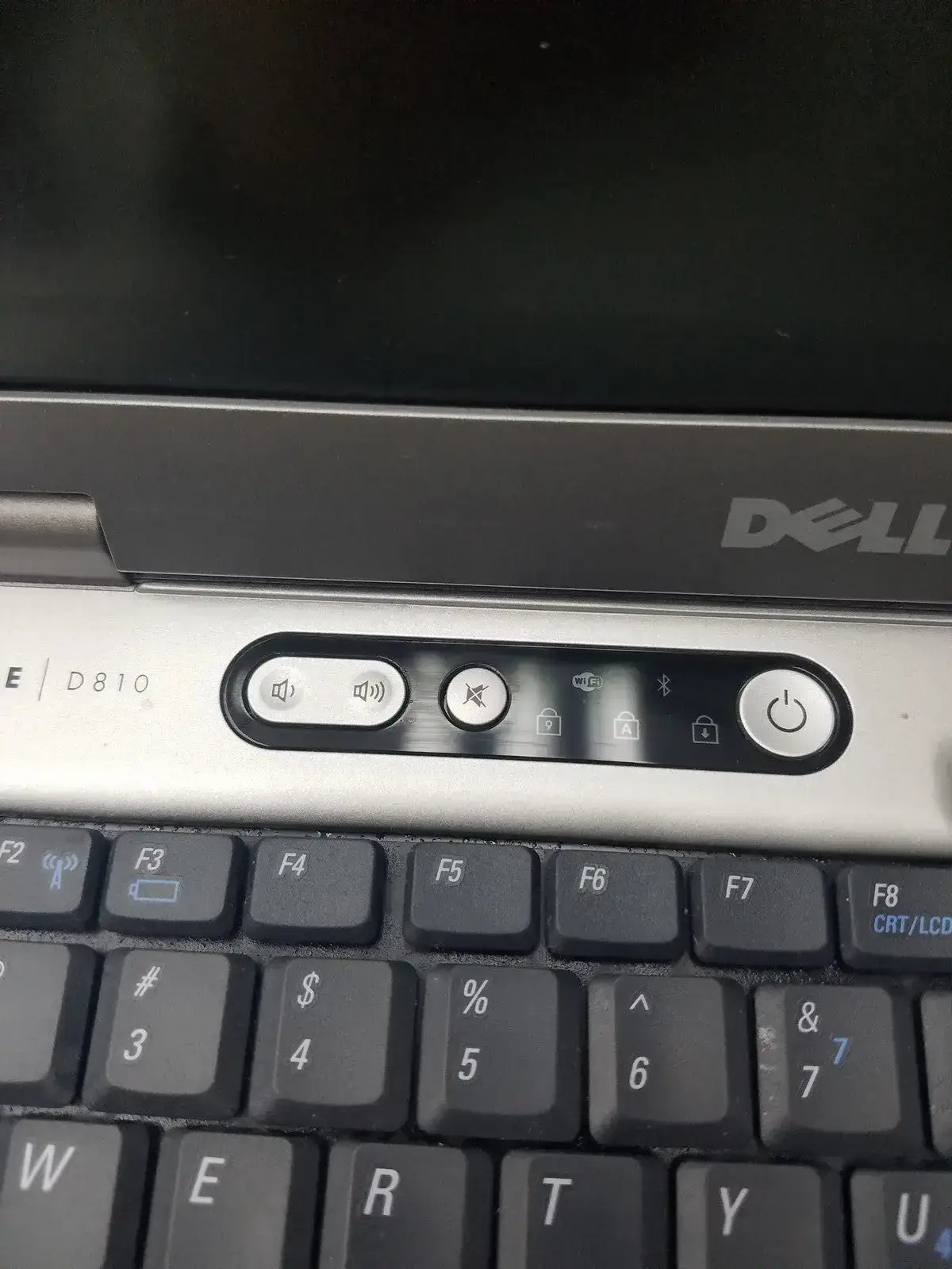Dell Latitude D810 Intel Inside Centrino Model PP15L Laptop Computer, second-hand product photo 12