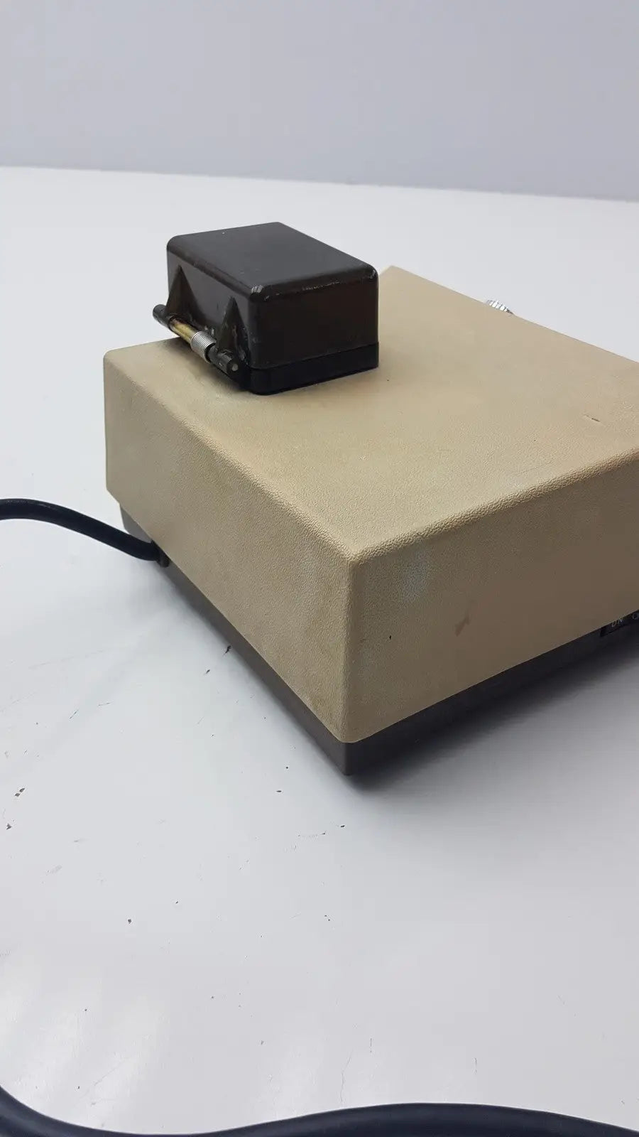 Dentsply Caulk Vari-Mix II-M VM-C Variable Speed Amalgamator Dental Amalgamator, as-is (for parts) product photo 9