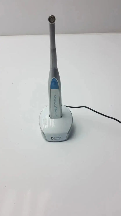Dentsply Sirona Smartlite Focus Dental Curing Light Polymerization Unit Dental Curing Light, second-hand product photo 1