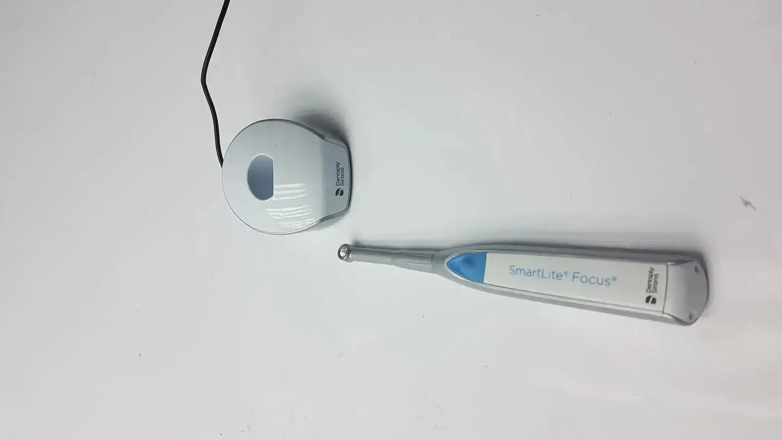 Dentsply Sirona Smartlite Focus Dental Curing Light Polymerization Unit Dental Curing Light, second-hand product photo 2