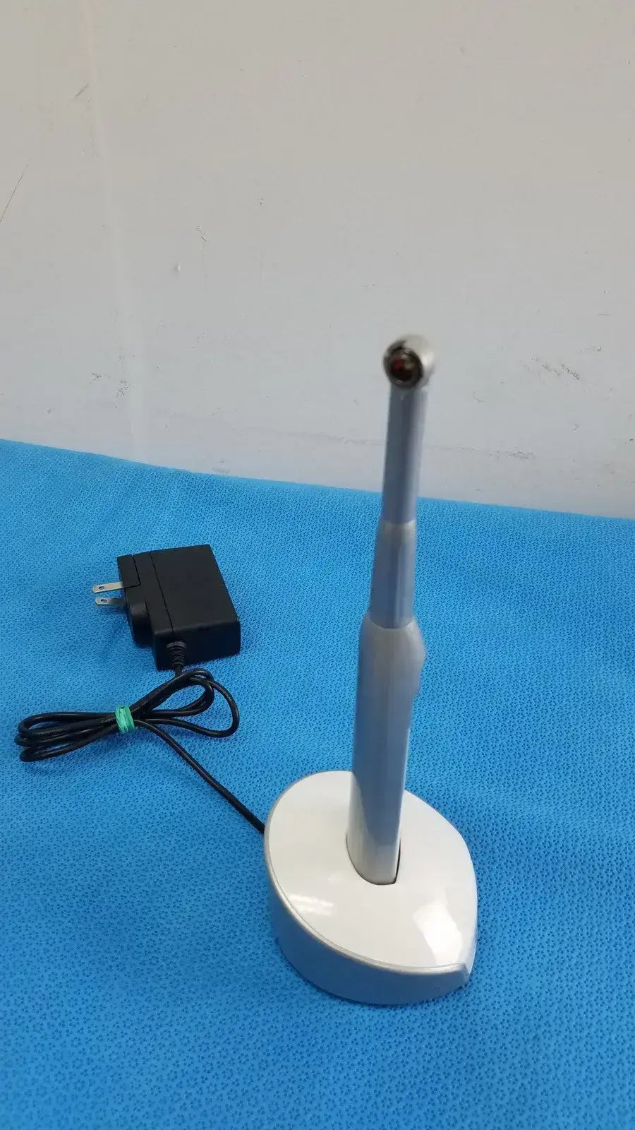 Dentsply Sirona SmartLite Focus LED Dental Curing Light System w/ Charger LED Dental Curing Light System, as-is (for parts) product photo 12