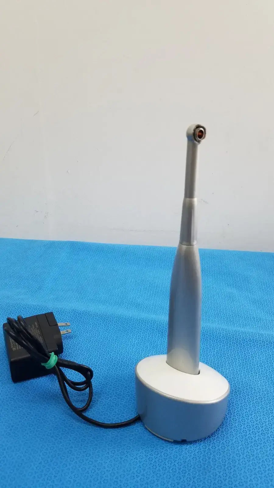 Dentsply Sirona SmartLite Focus LED Dental Curing Light System w/ Charger LED Dental Curing Light System, as-is (for parts) product photo 11