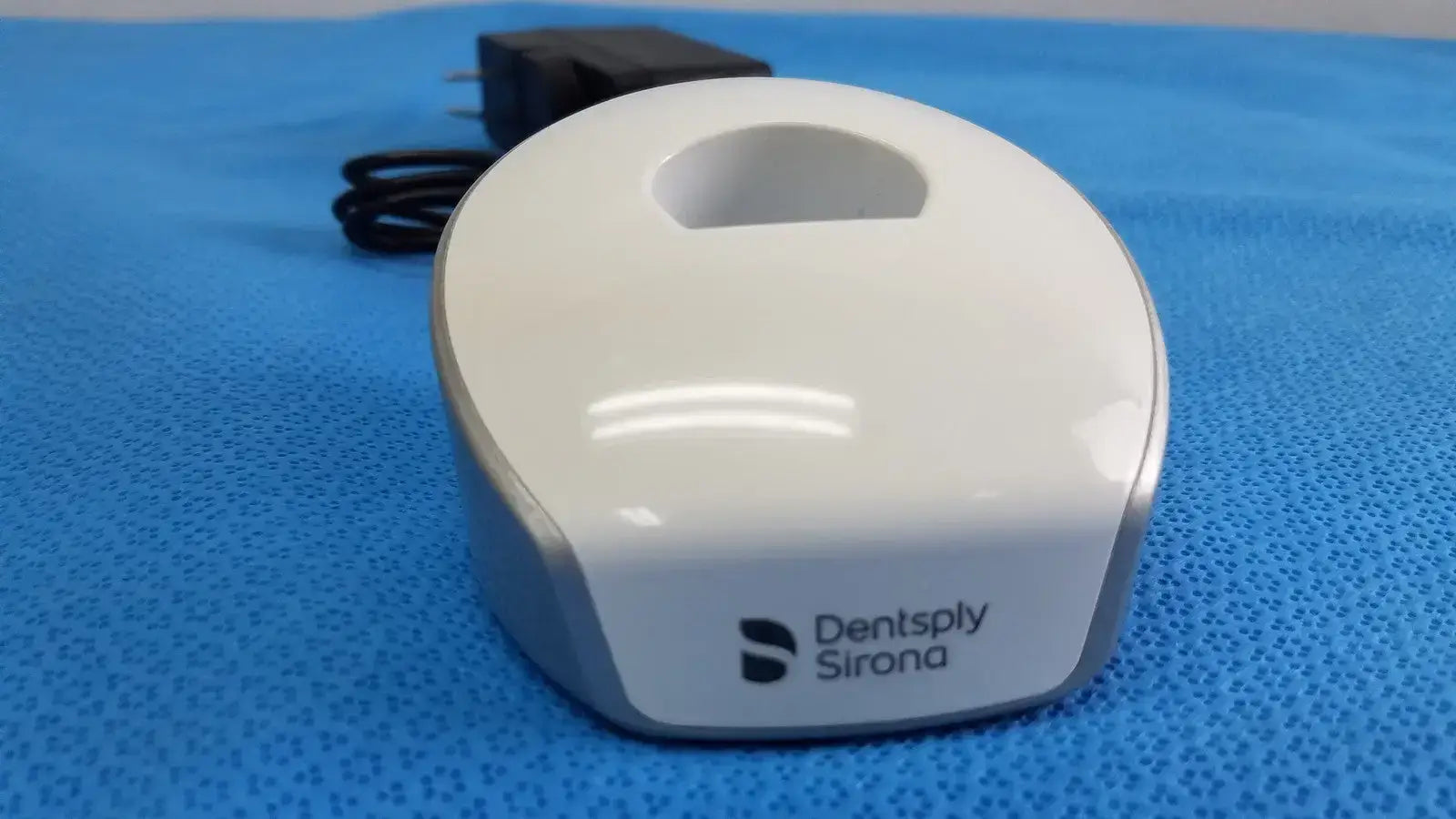Dentsply Sirona SmartLite Focus LED Dental Curing Light System w/ Charger LED Dental Curing Light System, as-is (for parts) product photo 19