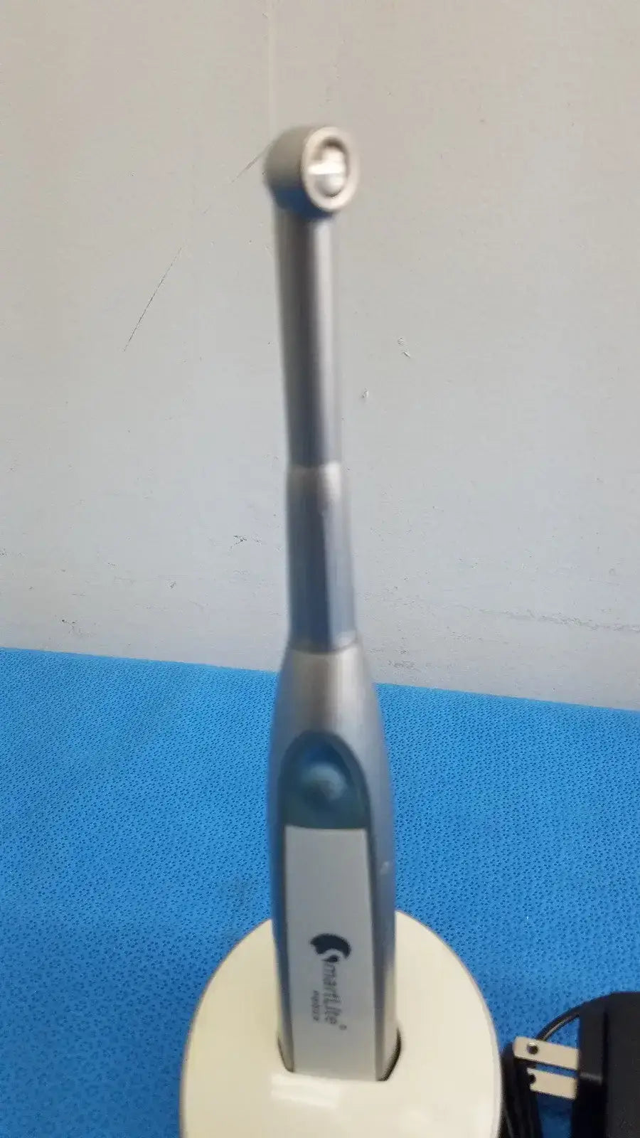 Dentsply SmartLite Focus Curing Light with Base and Power Adapter Dental Curing Light, second-hand product photo 4