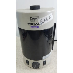 نظام المعالجة بالضوء المرئي Dentsply Trubyte Triad 2000