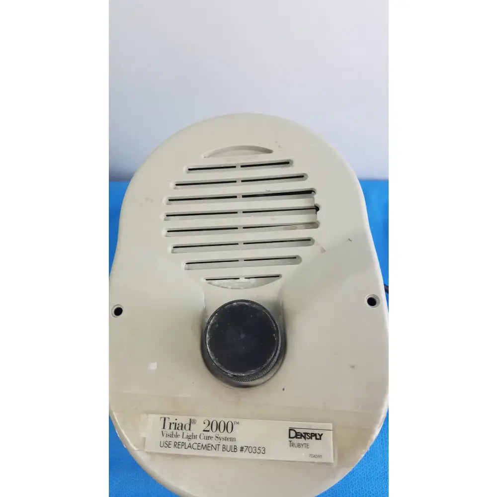 Dentsply Trubyte Triad 2000 Visible Light Curing System Visible Light Curing System, as-is (for parts) product photo 4