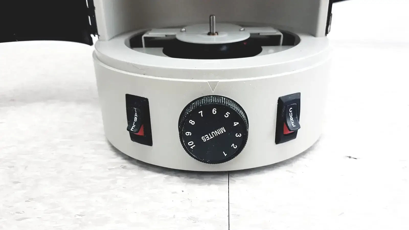 Dentsply TRUBYTE TRIAD 2000 Visible Light Curing Unit Visible Light Curing Unit, second-hand product photo 8