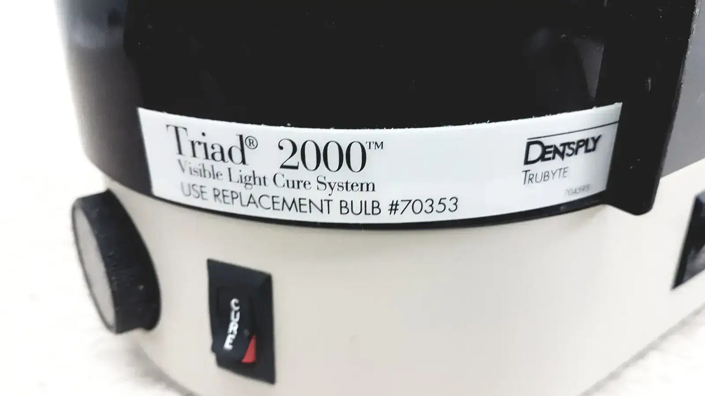 Dentsply TRUBYTE TRIAD 2000 Visible Light Curing Unit Visible Light Curing Unit, second-hand product photo 7