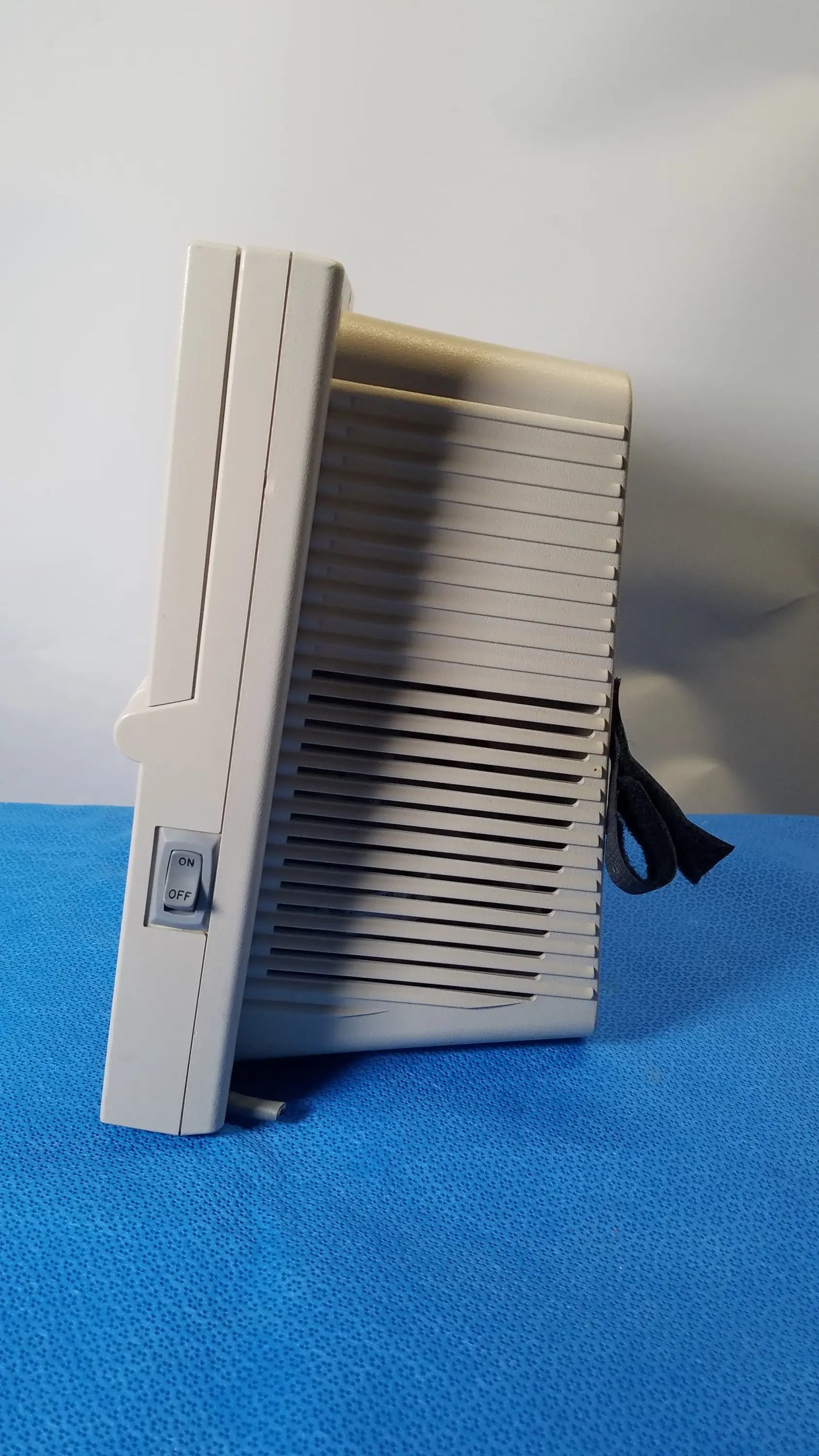 DeVilbiss 5650D Pulmo-Aide Compressor Nebulizer System Compressor Nebulizer System, as-is (for parts) product photo 4