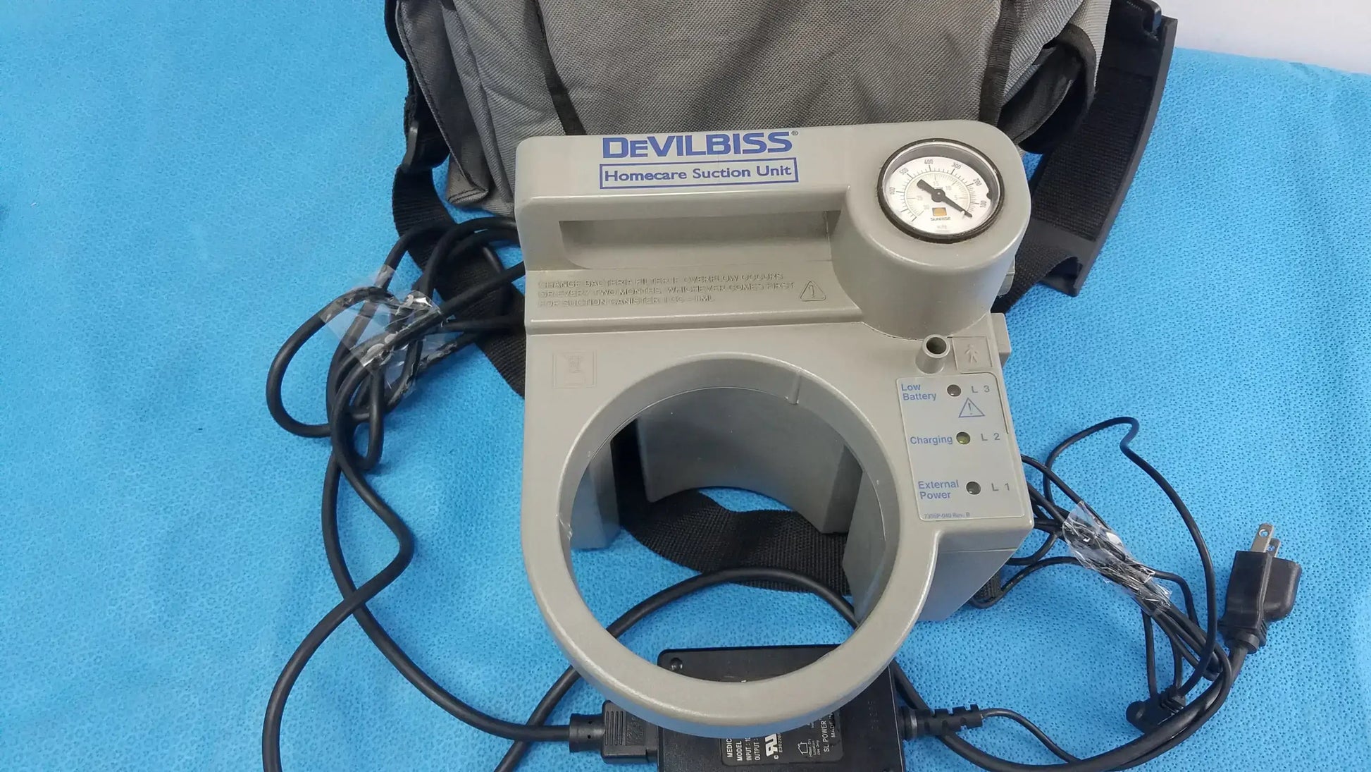 DeVilbiss 7305P-D Homecare Vacu-Aide Suction Unit With Power Supply and Bag Suction Unit, second-hand product photo 2