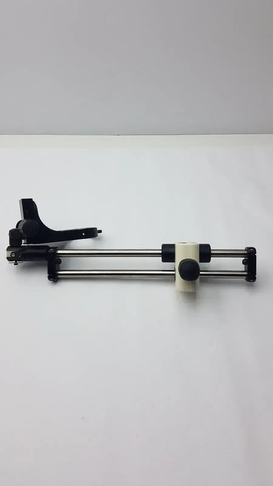 Diagnostic Instruments Dual Arm Boom Microscope Boom Stand, second-hand product photo 4
