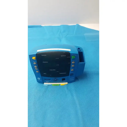Dinamap Carescape V100-JBAC-AXAA-XX Patient Monitor Patient Monitor, second-hand product photo 1